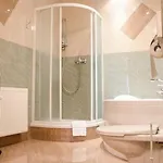 Otel Promenada 2*