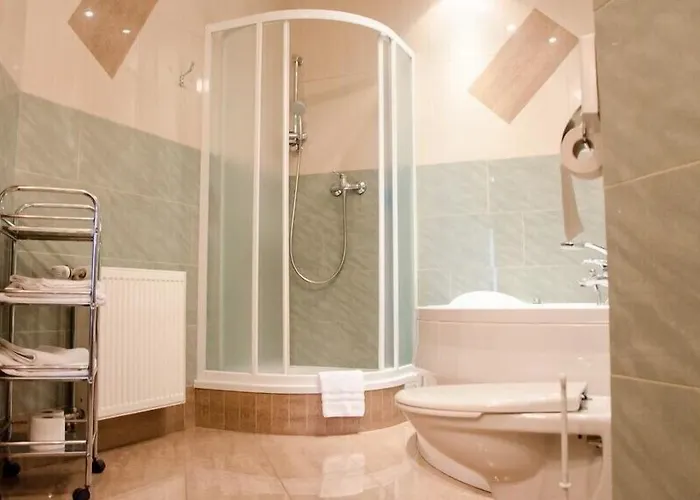 Hotel Promenada 2*